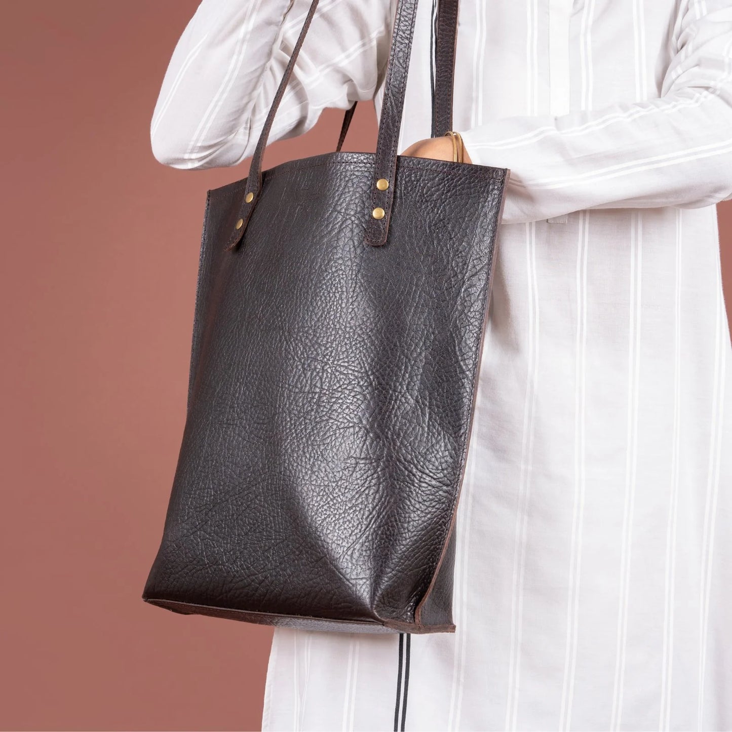 Dark Leather Tote Bag | Vegetable-Tanned Buffalo Hide